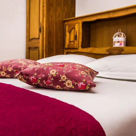 Mediterranean Old House * Каштела